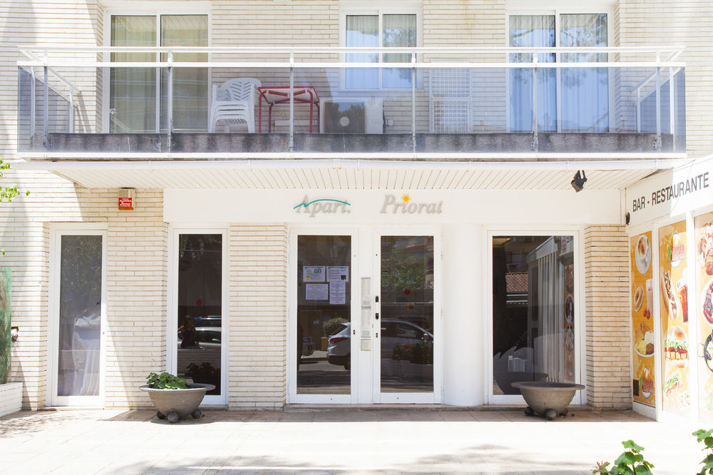 Apartamentos Intersalou Priorat Екстериор снимка
