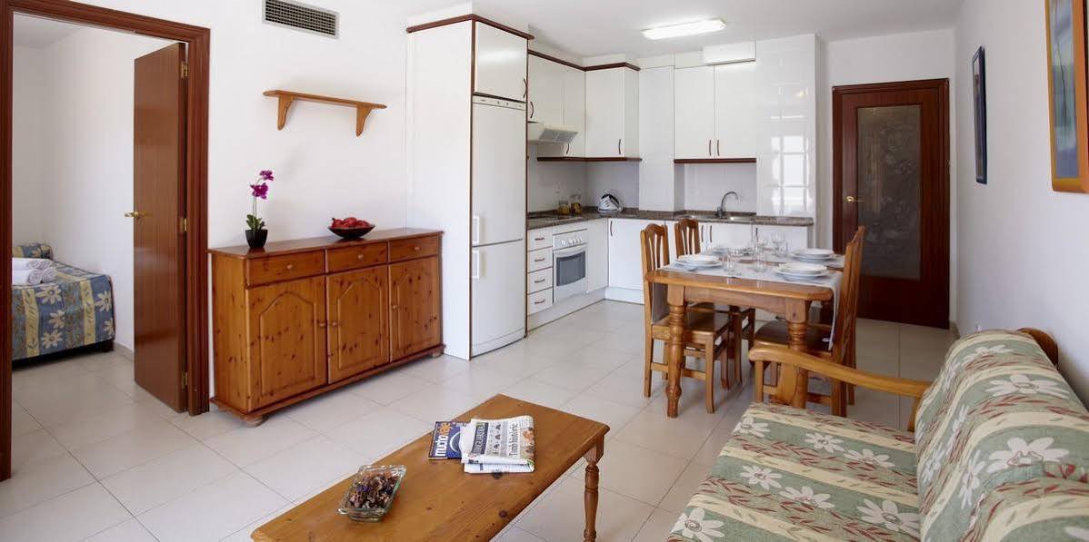 Apartamentos Intersalou Priorat Екстериор снимка