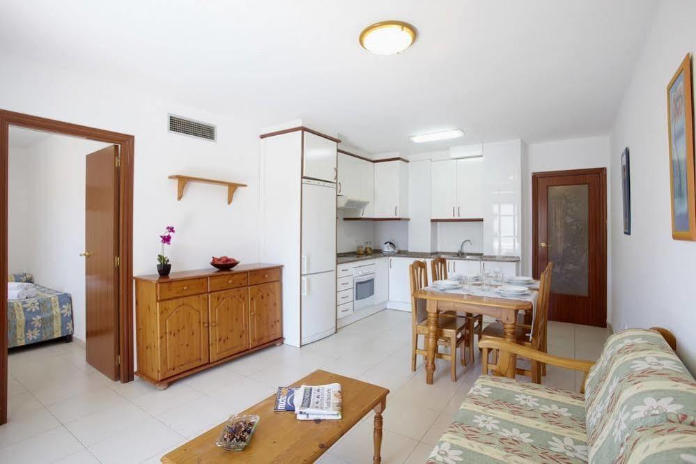 Apartamentos Intersalou Priorat Екстериор снимка