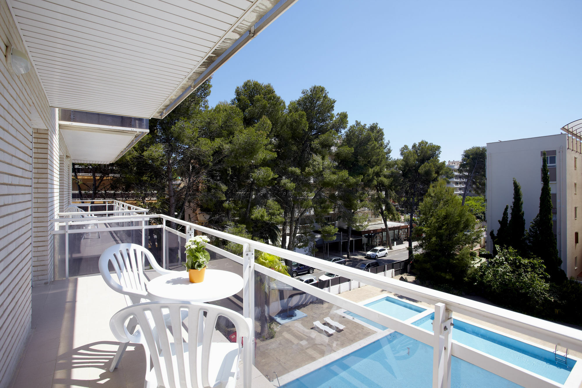 Apartamentos Intersalou Priorat Екстериор снимка