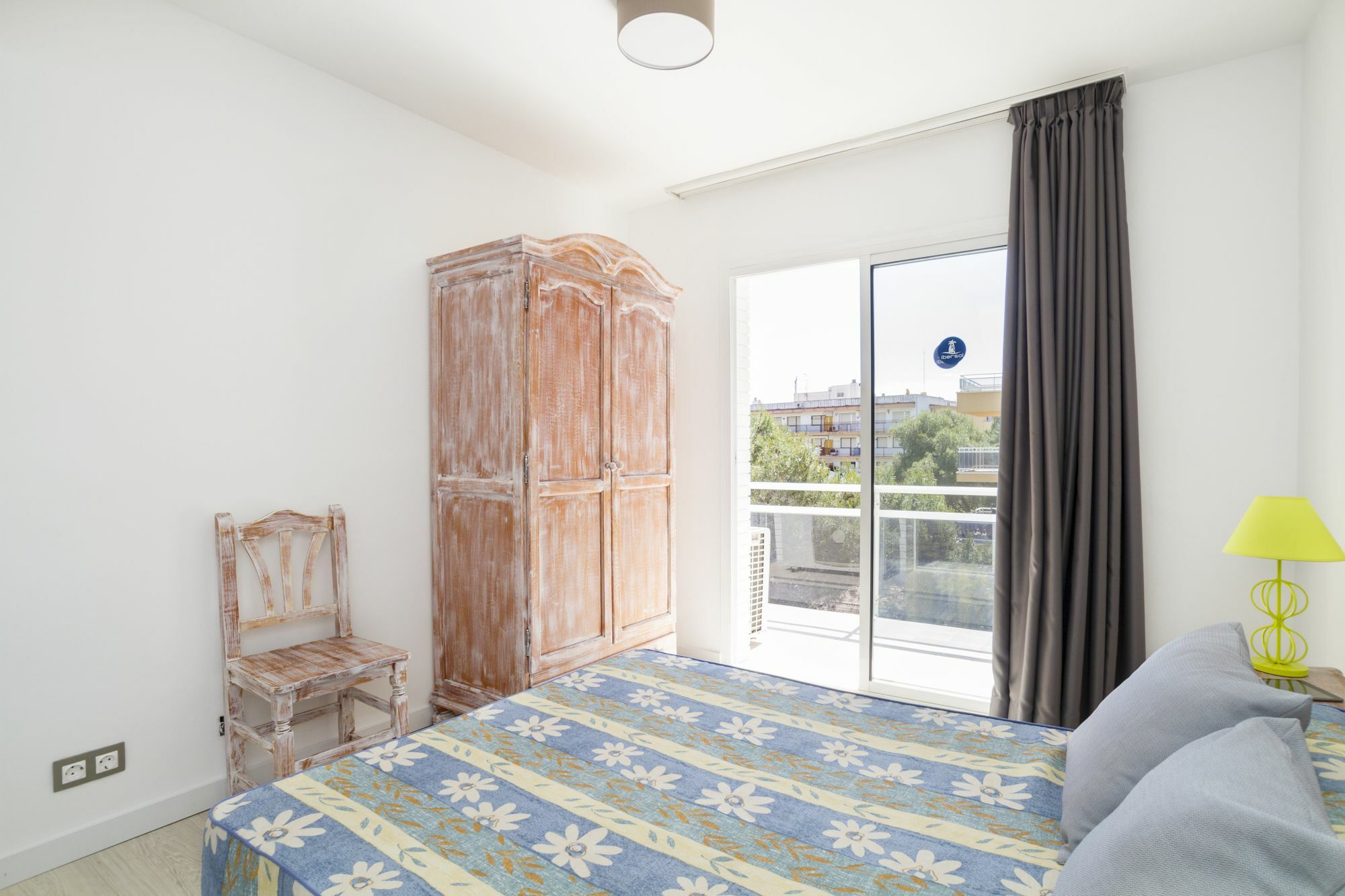 Apartamentos Intersalou Priorat Екстериор снимка